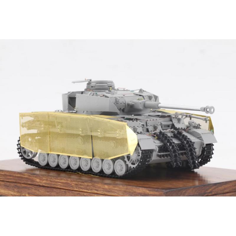 Border Model BT-008 - 1/35 Pz.Kpfw.IV Ausf.J Late