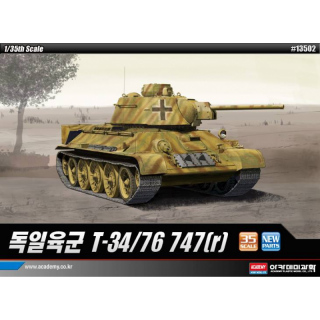 T-34/76 747(r) German Version - Academy 1/35