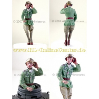 German DAK Tank Commander WWII - Alpine Miniatures 1/35