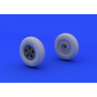 Spitfire Wheels (5 spoke, smooth tire) - Eduard 1/48