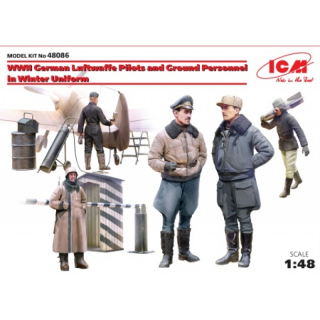WWII German Luftwaffe Pilots and Ground Personnel in Winter Uniform - ICM 1/48