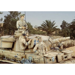 Panzer IV Ausf. E Crew - Royal Model 1/35