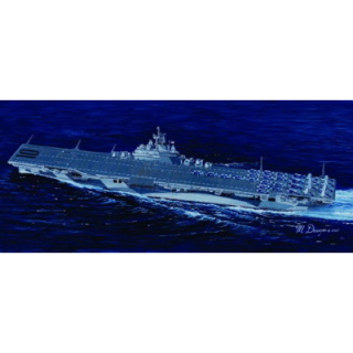 U.S.S. Yorktown CV-10 - Trumpeter 1/700
